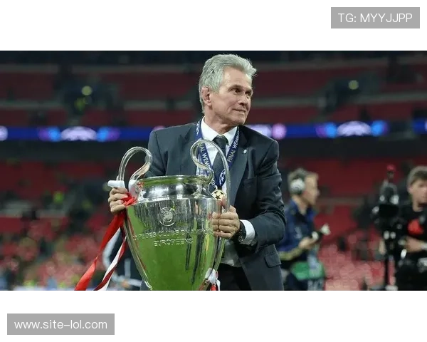 足球巨星夺冠瞬间回顾精彩时刻图鉴展现荣耀与激情 足球巨星夺冠瞬间回顾精彩时刻图鉴展现荣耀与激情